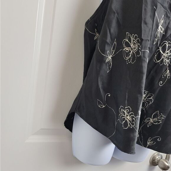 PETRA FASHIONS Floral Pajama Top - Picture 4 of 6